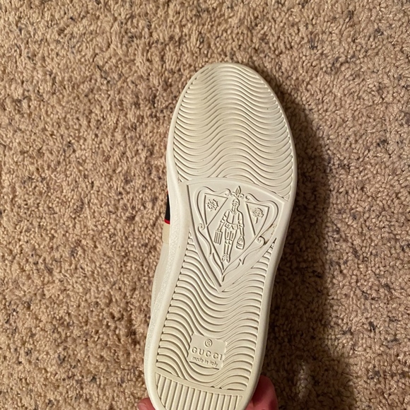 Gucci Ace Stripe Sneaker - Picture 3 of 5